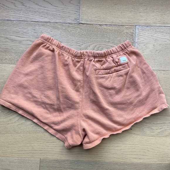 Vuori Halo Performance Short in Orange - Picture 4 of 5